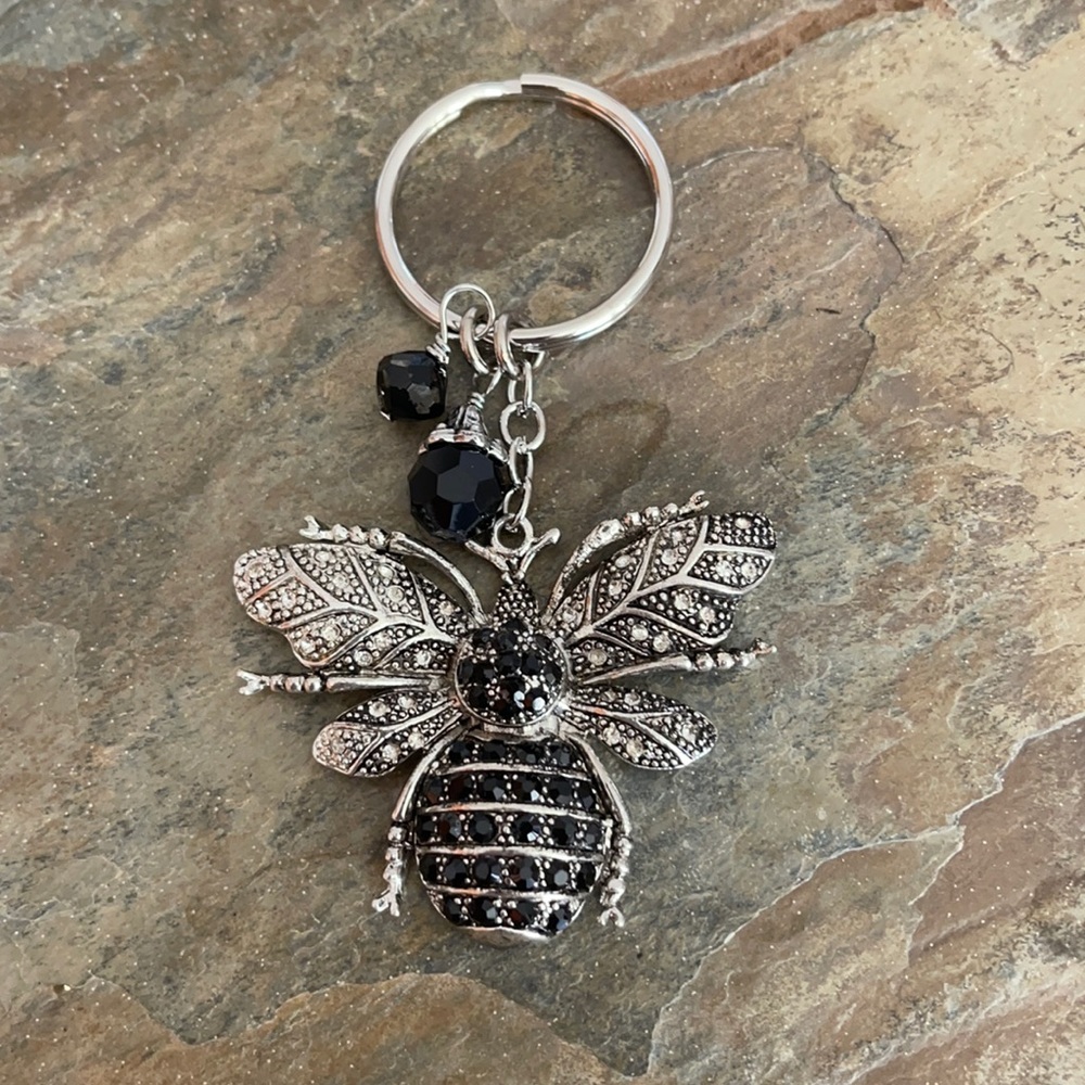 NWT Rustic Queen Bee Crystal 3 Charm Key Chain